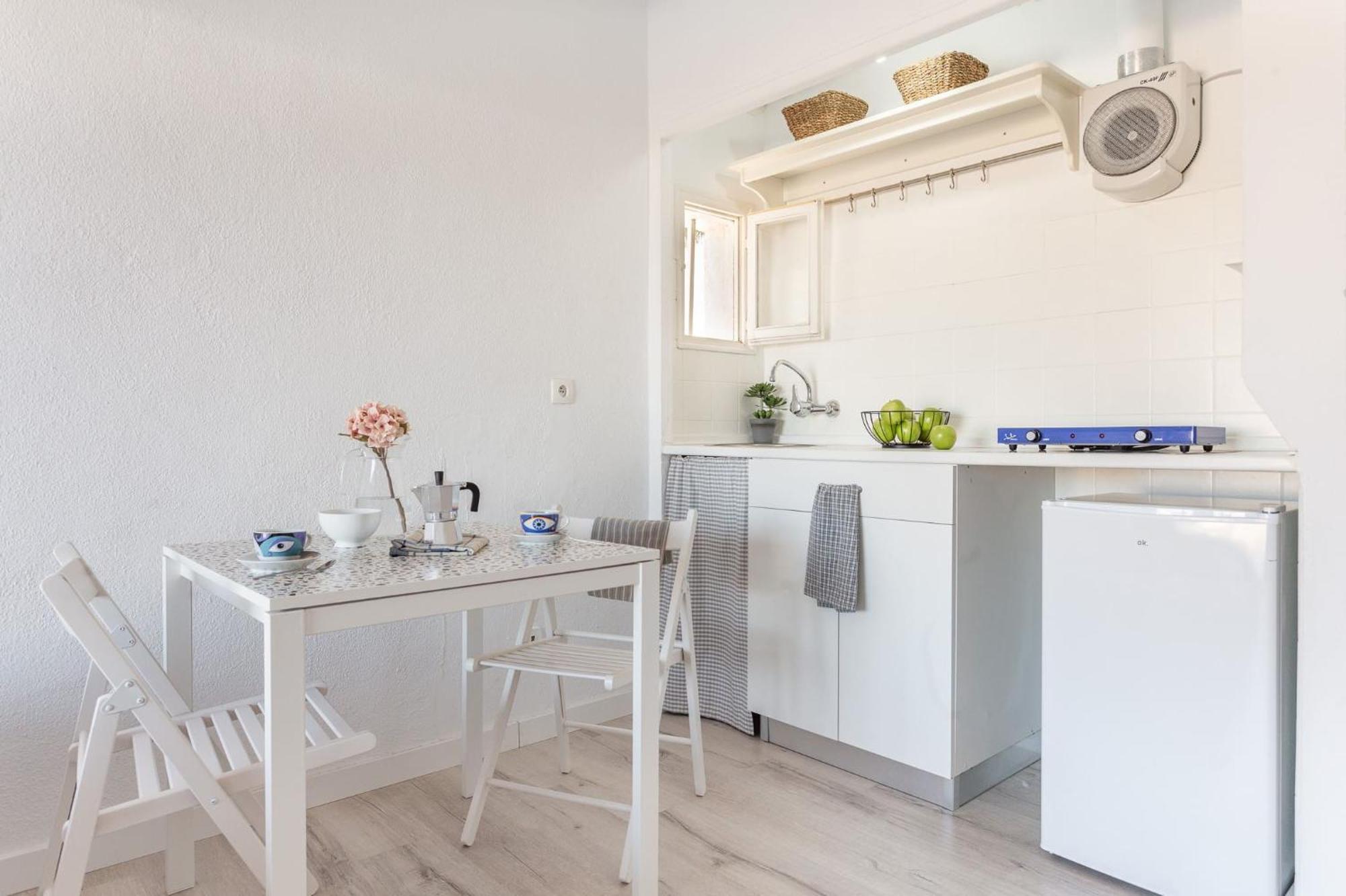 Estudio Mojito L' Escala Luaran gambar
